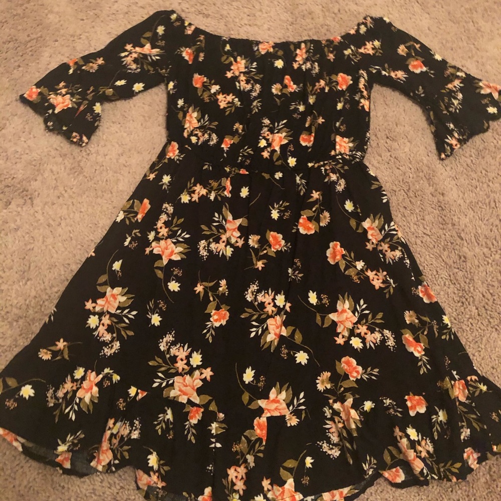 Off the shoulders dress